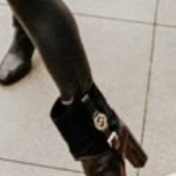 Michael Kors booties black size 6 - Picture 5 of 7